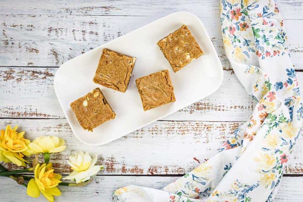 Speculoos White Chocolate Blondies on a white plate.