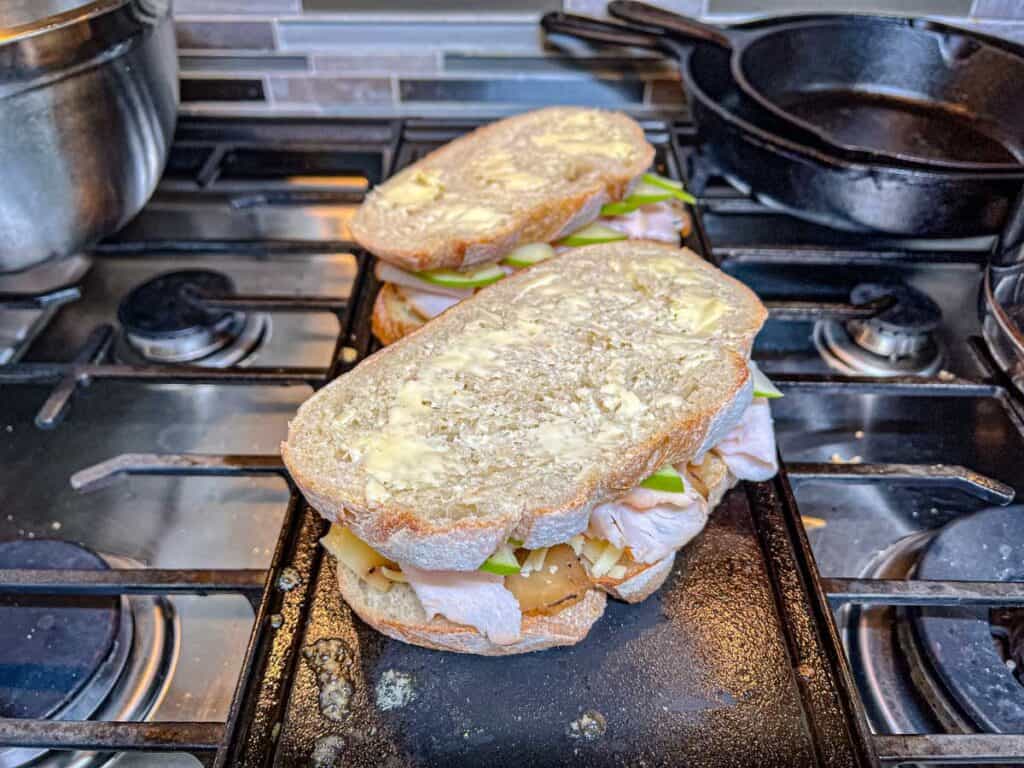 Grill the sandwiches for about 3-4 minutes on each side.